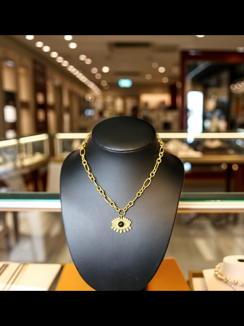 18k Gold Eye Pendant Chain Necklace